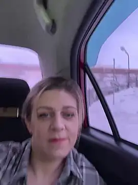 Snapshot of Lusi_Luxary chatting on 9, 3, 2025 Lusi Luxary online show from 9, 3, 2025