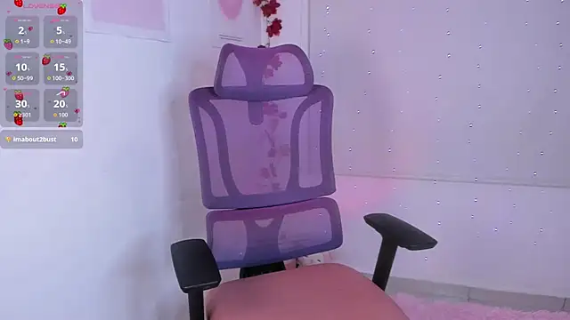 MiaWilsson  online show from 14, 11, 2025