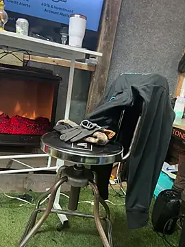 Polaroid White online show from 3, 3, 2025