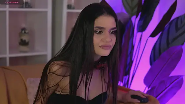 RobertaRosetti online show from 7, 3, 2025