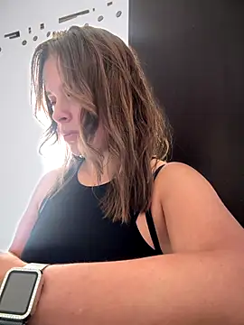 Snapshot of gynna_kimera chatting on 24, 9, 2025 gynna kimera online show from 24, 9, 2025