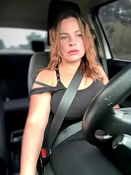 Snapshot of gynna_kimera chatting on 17, 10, 2025 gynna kimera online show from 17, 10, 2025