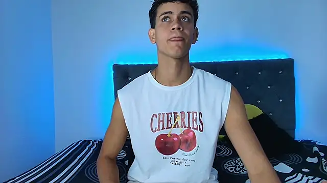 Maximiliano  Fire online show from 15, 9, 2025