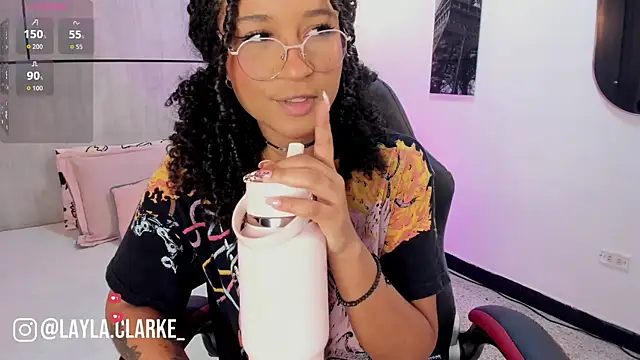 Layla Clarke online show from 25, 3, 2026