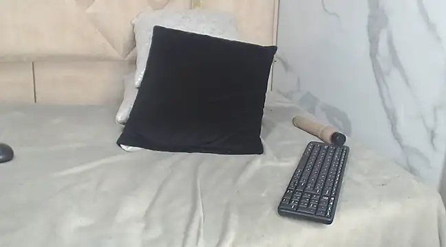 Snapshot of Kendall_6669 chatting on 12, 3, 2025 Kendall 6669 online show from 12, 3, 2025