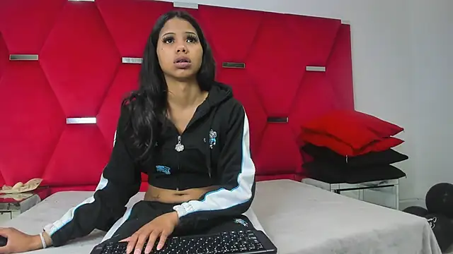 Snapshot of Kendall_6669 chatting on 21, 10, 2025 Kendall 6669 online show from 21, 10, 2025