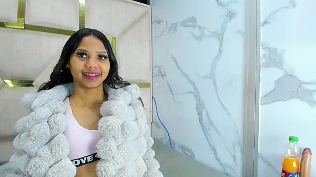 Snapshot of Kendall_6669 chatting on 4, 11, 2025 Kendall 6669 online show from 4, 11, 2025