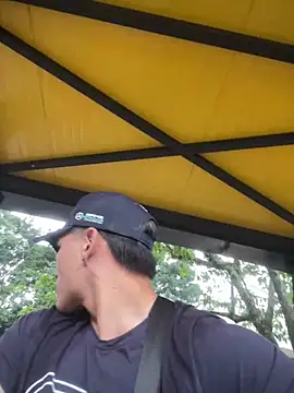 Snapshot of MaxxxSteil chatting on 4, 3, 2025 MaxxxSteil online show from 4, 3, 2025