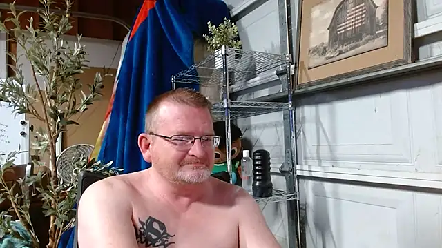 Randomoldguy615 online show from 27, 2, 2025