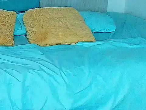 ZaraRousse online show from 11, 1, 2026