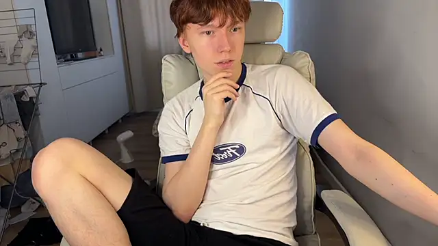 Snapshot of tommy_colson chatting on 4, 11, 2025 tommy colson online show from 4, 11, 2025