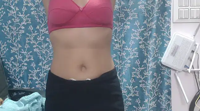 Snapshot of Reena600 chatting on 5, 3, 2025 Reena600 online show from 5, 3, 2025