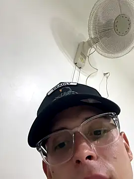 Cristopher1112 online show from 6, 11, 2025