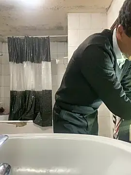 Snapshot of rogerdik76 chatting on 10, 2, 2026 rogerdik76 online show from 10, 2, 2026