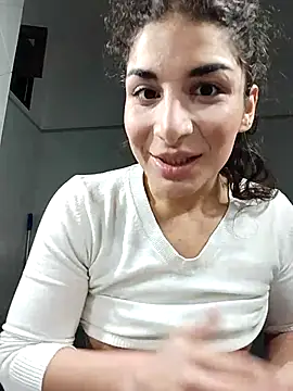 Snapshot of Loladanger20 chatting on 28, 11, 2025 Loladanger20 online show from 28, 11, 2025