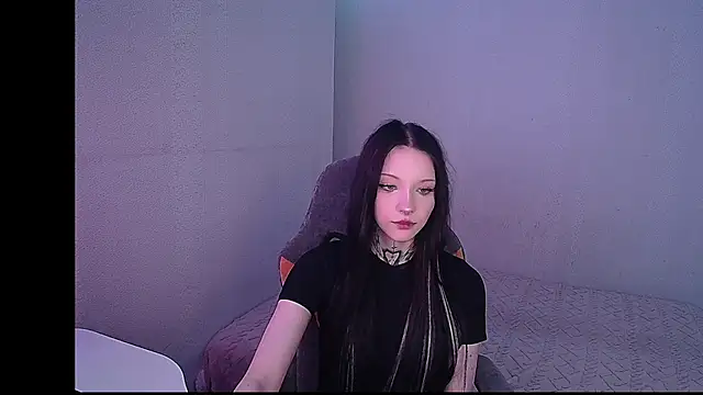 Snapshot of mefwhore chatting on 15, 10, 2025 mefwhore online show from 15, 10, 2025
