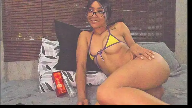 SoleiAndKairo online show from 17, 3, 2025