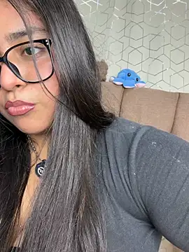 virginbrunette99 online show from 15, 4, 2026