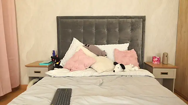 DaliaCruz online show from 9, 11, 2025