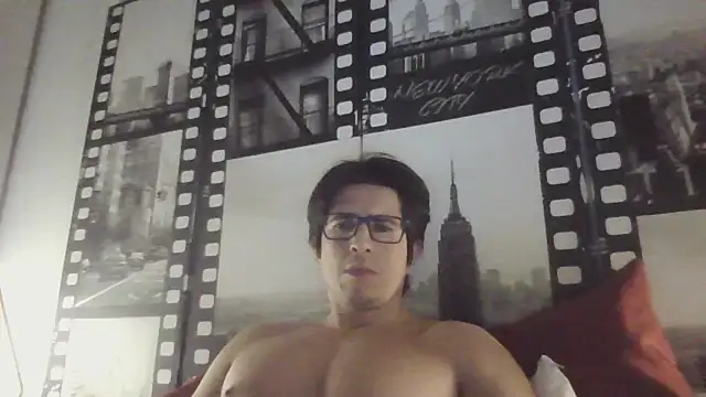 Snapshot of Introlatino88 chatting on 23, 2, 2025 Introlatino88 online show from 23, 2, 2025