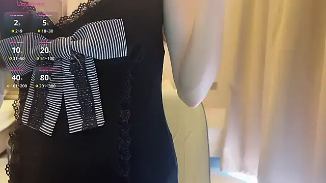 Snapshot of Xiaoxia-Baby chatting on 4, 3, 2025 Xiaoxia-Baby online show from 4, 3, 2025