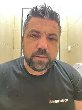 Snapshot of Alexander18edd chatting on 11, 9, 2025 Alexander18edd online show from 11, 9, 2025