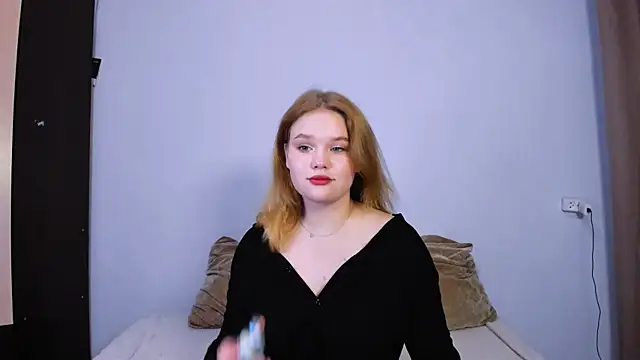 LaseyMoon online show from 21, 9, 2025