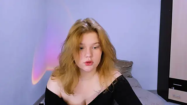 LaseyMoon online show from 30, 11, 2025