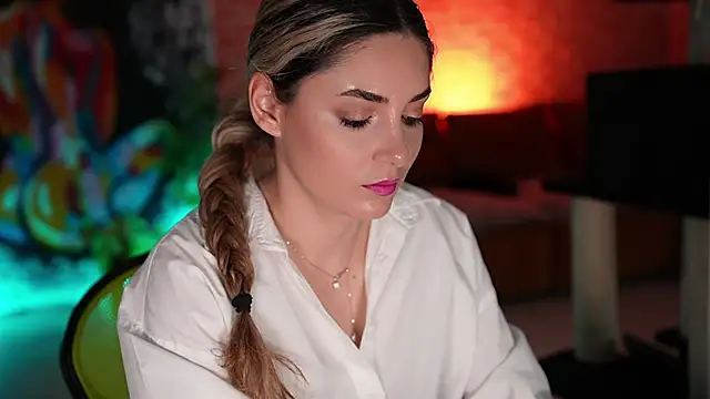  Allie  online show from 12, 3, 2025