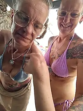 Emma Milf25 online show from 18, 4, 2026