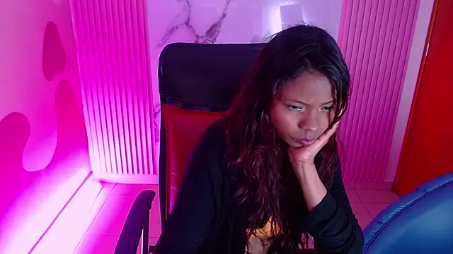 Agata Grubisic online show from 9, 9, 2025