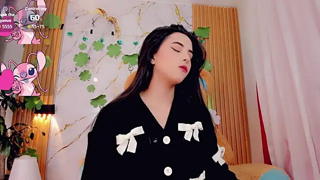 ValeriCardenas online show from 25, 3, 2026