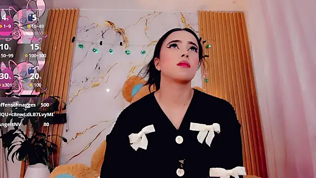 ValeriCardenas online show from 11, 4, 2026