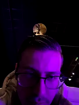 Snapshot of luckyluuk25 chatting on 25, 2, 2025 luckyluuk25 online show from 25, 2, 2025