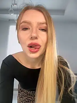 EvaBrooklyn online show from 13, 3, 2025