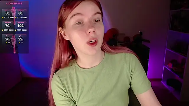 Snapshot of Strawberry_juli chatting on 23, 11, 2025 Strawberry juli online show from 23, 11, 2025