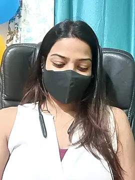 Snapshot of CRAZY__BITE chatting on 24, 11, 2025 CRAZY BITE online show from 24, 11, 2025