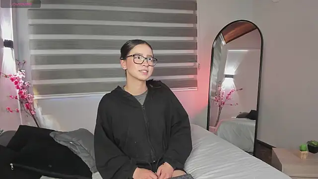 sweet obsession   online show from 29, 9, 2025