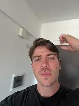 Snapshot of shuki0101 chatting on 10, 2, 2026 shuki0101 online show from 10, 2, 2026