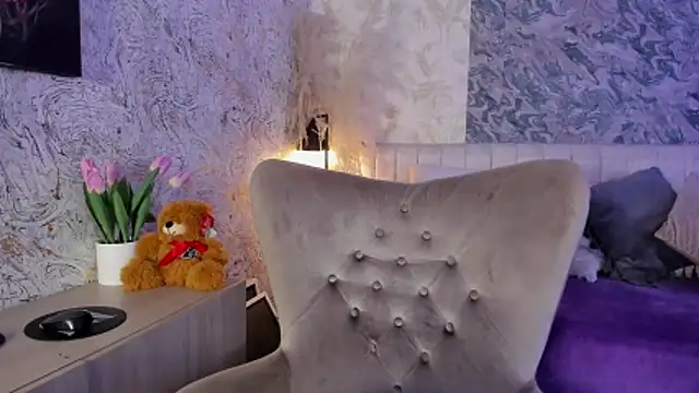 Arianaa collins online show from 10, 2, 2026