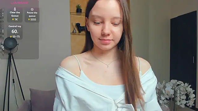 EdinaCordner online show from 8, 11, 2025