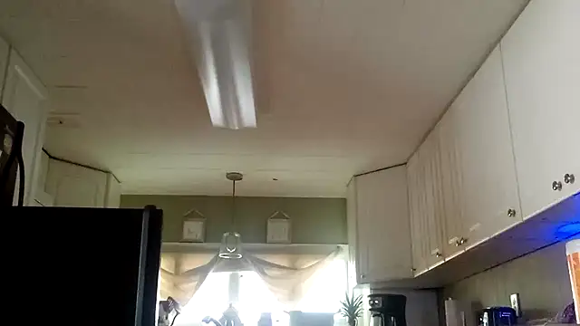 Snapshot of wetnwildforyou chatting on 9, 9, 2025 wetnwildforyou online show from 9, 9, 2025