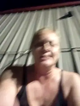 Snapshot of wetnwildforyou chatting on 10, 9, 2025 wetnwildforyou online show from 10, 9, 2025