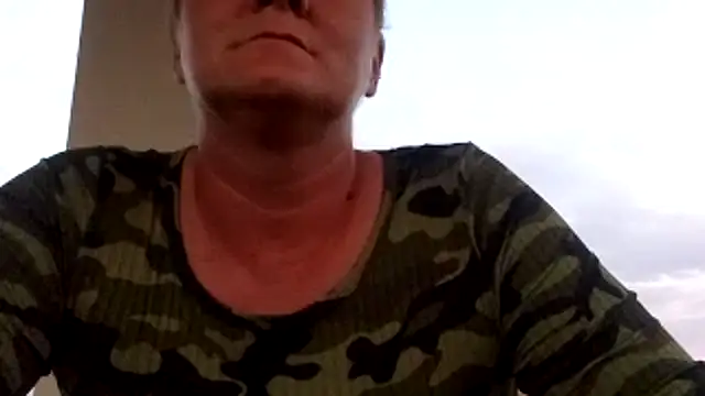 Snapshot of wetnwildforyou chatting on 11, 9, 2025 wetnwildforyou online show from 11, 9, 2025