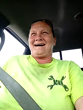 Snapshot of wetnwildforyou chatting on 17, 9, 2025 wetnwildforyou online show from 17, 9, 2025