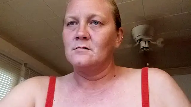 Snapshot of wetnwildforyou chatting on 18, 9, 2025 wetnwildforyou online show from 18, 9, 2025