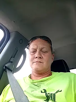 Snapshot of wetnwildforyou chatting on 22, 9, 2025 wetnwildforyou online show from 22, 9, 2025