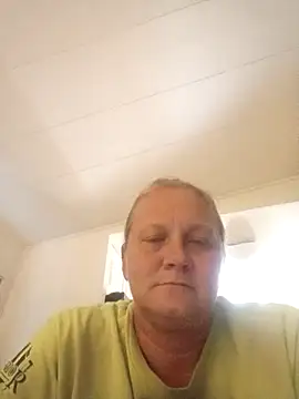 Snapshot of wetnwildforyou chatting on 29, 9, 2025 wetnwildforyou online show from 29, 9, 2025