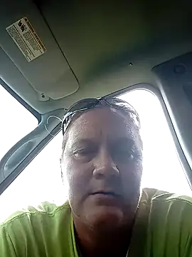 Snapshot of wetnwildforyou chatting on 30, 9, 2025 wetnwildforyou online show from 30, 9, 2025