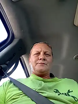 Snapshot of wetnwildforyou chatting on 17, 10, 2025 wetnwildforyou online show from 17, 10, 2025